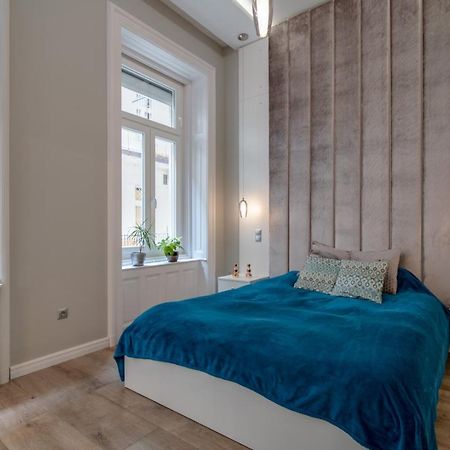 Ferienwohnung Helios Downtown Martha Budapest Exterior foto
