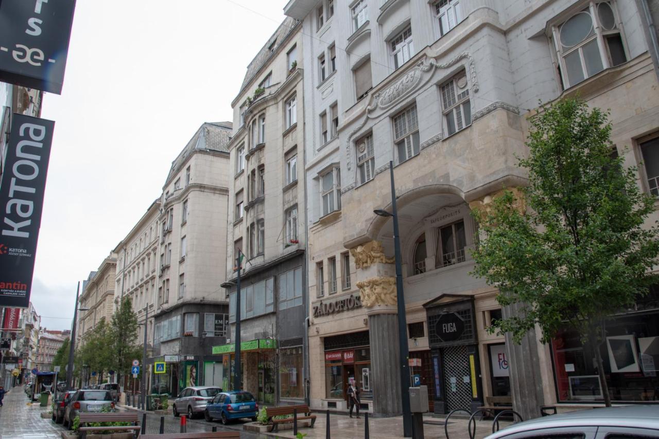 Ferienwohnung Helios Downtown Martha Budapest Exterior foto